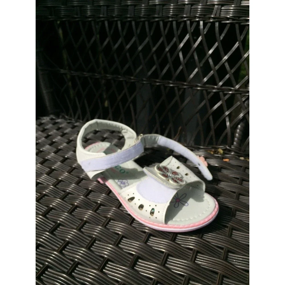 new In Box Jumbo coco White Leather big girls size 2.5 Mary Jane Sandals